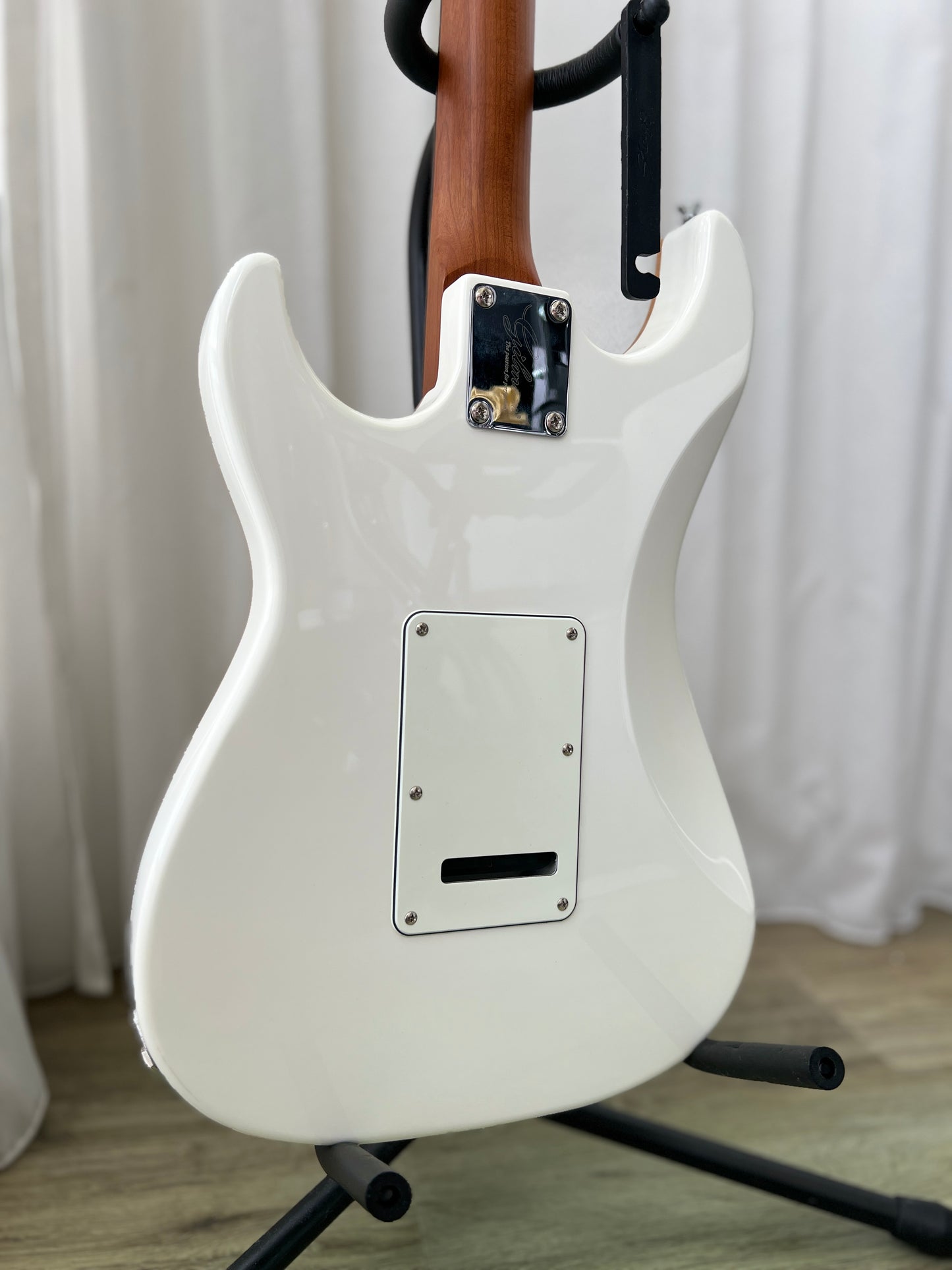 Gilmour Guitar New Standard ECO White